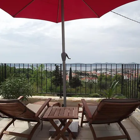 Eler Stone With Panoramic Sea View 度假居 *