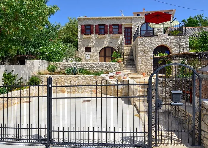 בית נופש Eler זאדאר